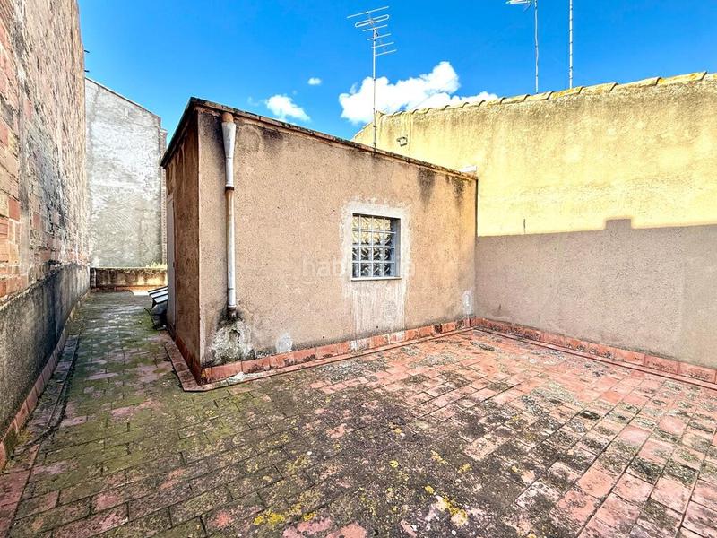 Foto c452d103-222d-4776-a0a1-056a53946884. Chalet in carrer sant pau in Centre Figueres