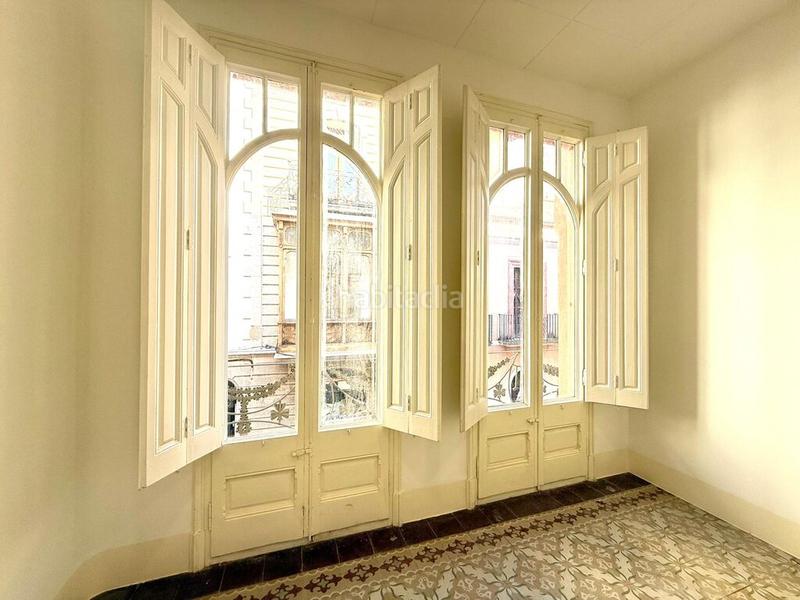 Foto e7452ae5-4bde-4f98-96cc-3ce50ee4aff5. Chalet in carrer sant pau in Centre Figueres