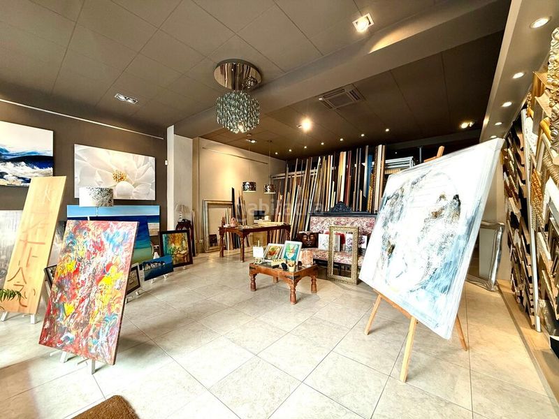 Foto e4a16bf3-a090-4ada-a2ba-8876ae9e5ec9. Local comercial en carrer migdia oportunidad única ! local comercial en venta en Figueres
