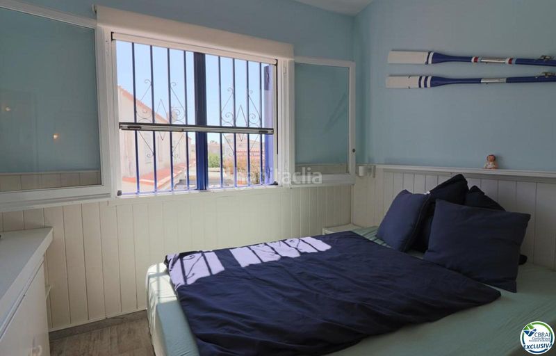 Foto 98f2089f-151e-4e8b-a278-f2f93f531435. Chalet en sector Sant Maurici 269 casa con gran terraza al sur adosada ubicada en la zona de Sant Maurici en Empuriabrava
