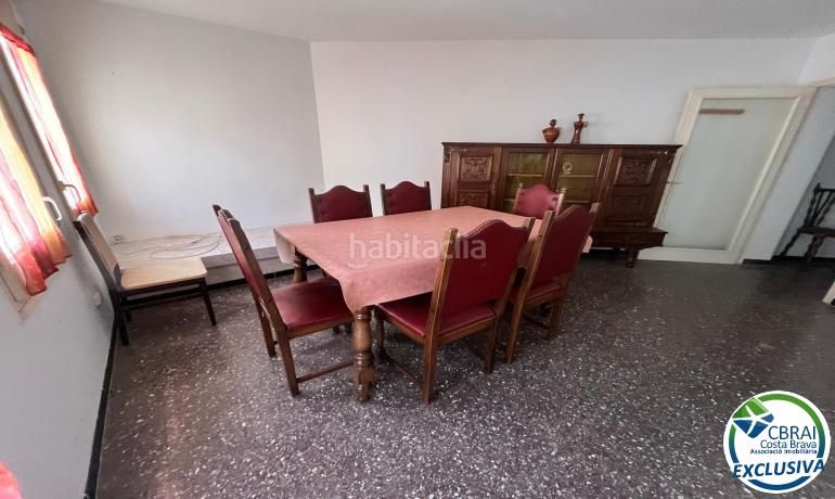 Foto ecc54fe4-d532-423e-91d5-fff46b7816cc. Pis a avenida caritat serinyana 27 a Cadaqués