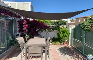Chalet en Calle de la punta de la ferrera 5. Bonita casa 3 dormitorios con jardin a santa margaritaroses