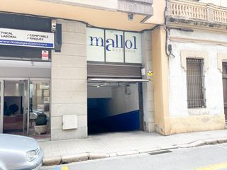 Lloguer Aparcament cotxe a St antoni. Plaza de aparcamiento en la calle sant antoni 43