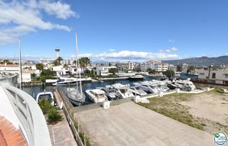 Xalet a Calle salins 4ª línea 1. Empuriabrava exclusivo complejo de seis casas con amarre en prim