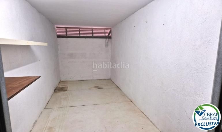Foto 6a8b630a-107b-4b71-a2d6-5500bc1ffbf6. Aparcament cotxe a calle cap norfeu 61 a Centre Roses