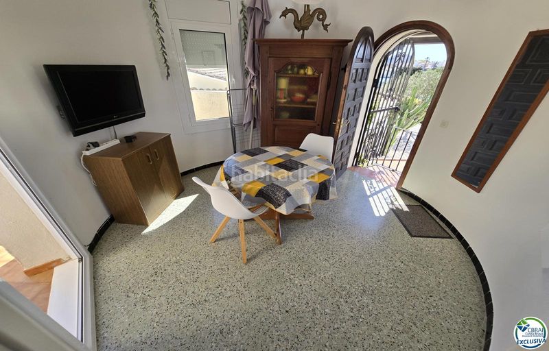Foto 0bd6700f-086c-4575-8d16-35c2bb115972. Chalet in carrer pení 120b in Peni Empuriabrava