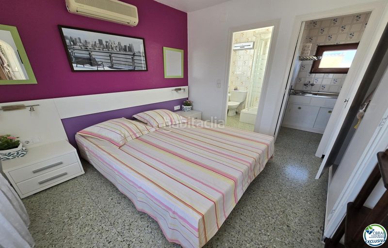Foto 2451e3bb-35a6-4329-a72f-53a44bd913cf. Chalet in carrer pení 120b in Peni Empuriabrava