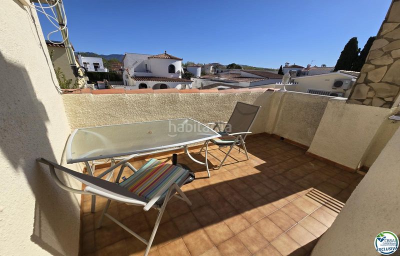 Foto a9fb7445-a1a7-4fea-bd51-f64f2f4375b3. Chalet in carrer pení 120b in Peni Empuriabrava