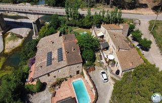 Chalet  Calle cal barquer s/n. Excepcional complejo rural de 1.360 m frente al río fluvià en el