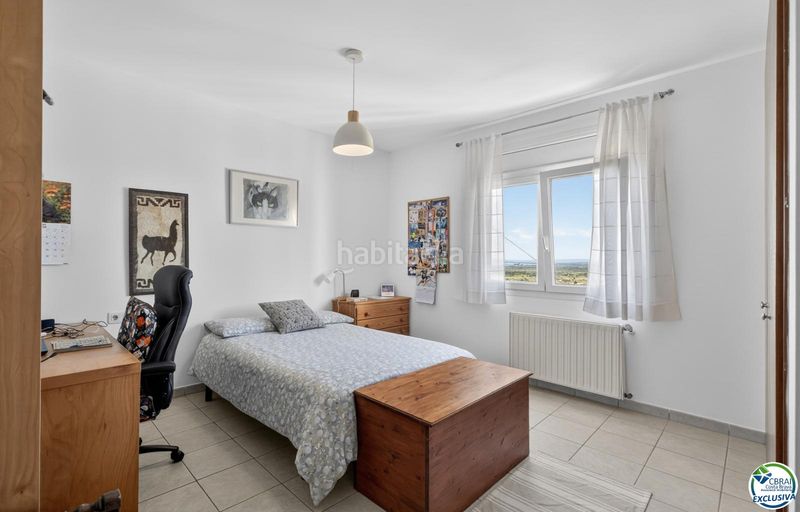 Foto f2faf2a4-54a4-4dcf-b14a-1f3bb90595f9. Chalet en calle belgica 174 can isaac los que conocen la zona saben por qué quieren vivir precisamente aquí! en Palau-saverdera