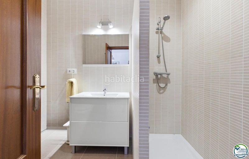 Foto f5c3c173-d56b-4886-8198-9bd1fca476eb. Chalet en calle belgica 174 can isaac los que conocen la zona saben por qué quieren vivir precisamente aquí! en Palau-saverdera