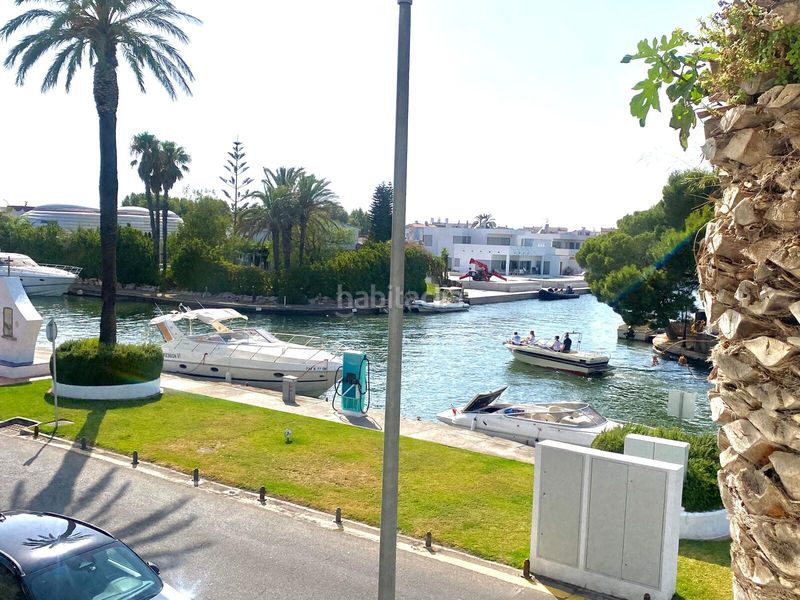 Foto 944c12fa-aa14-4168-a715-18c7234d23bf. Piso apartamento totalmente reformado con terraza y vistas al canal en Empuriabrava
