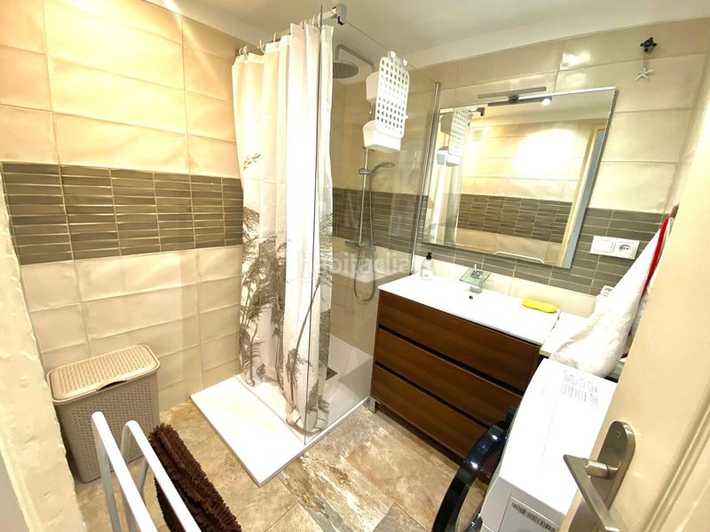 Foto dbfb834a-6f81-4b62-921d-6c929f5431b9. Piso apartamento totalmente reformado con terraza y vistas al canal en Empuriabrava