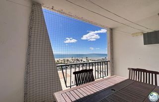 Piso  Sector delta muga 8. Apartamento reformado con vista al mar en primera línea de playa