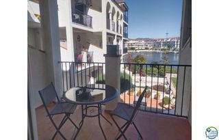 Etagenwohnung  Carrer gran lago 67. Apartamento agradable junto al lago san maurici, con bonitas vis