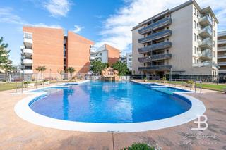 Etagenwohnung  Amadeu vives. Apartamento en complejo maldivas iii con parking, trastero y lic