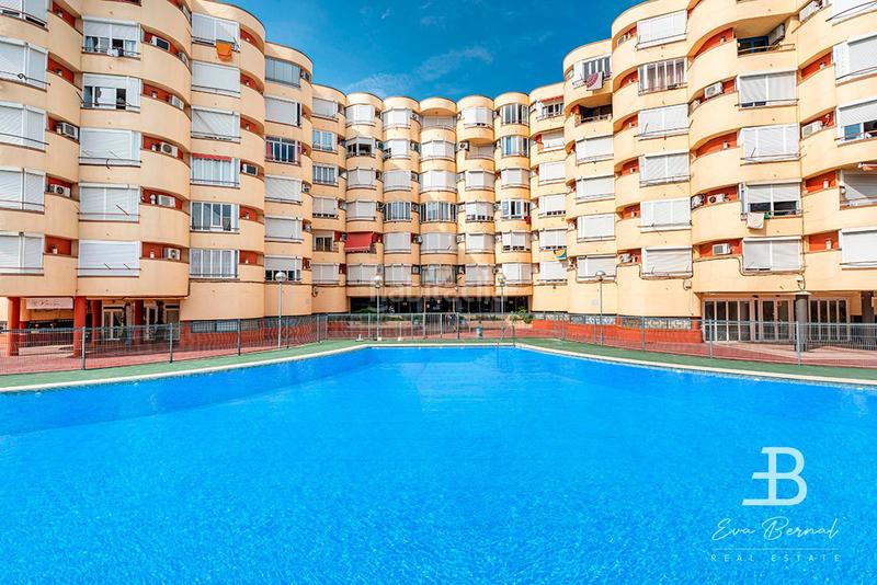 Foto ded828f9-b094-428d-b529-a41d3628ab99. Pis amb calefacció piscina a La Pineda Vila-seca