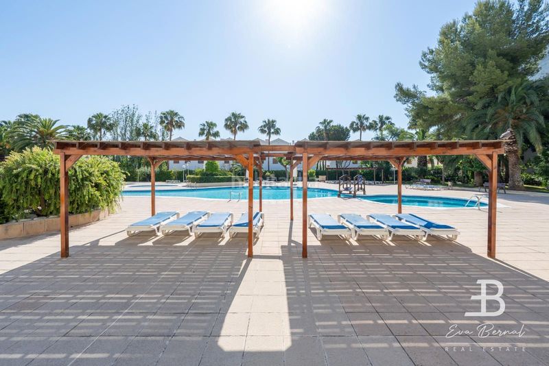 Foto fceb5a03-3f98-4171-9237-756d9a611ee8. Àtic amb calefacció piscina a La Pineda Vila-seca