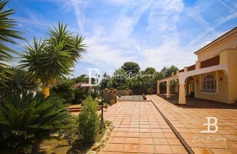 Foto bf4abe0b-b672-4025-8ae6-c94cea1f2709. Masia amb calefacció aparcament piscina a pla de maset - cap de Salou Salou