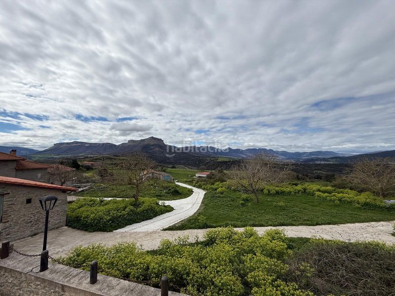 Foto f39f6c81-0d94-4453-bf3e-afbe80565275. Casa amb aparcament a Valle de Mena