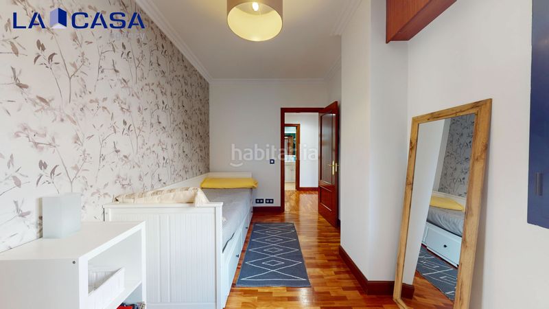 Foto 2a200aa0-fc6c-4e5c-8949-7d94b5dd4570. Flat with heating parking in Erandio