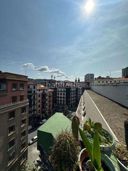 Foto 6bd80a52-2ccc-43ec-a92b-20ef91fc424f. Etagenwohnung mit heizung in Alhóndiga Bilbao