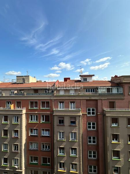 Foto d1b15be4-f9ca-4e3a-a484-562386e3081b. Etagenwohnung mit heizung in Alhóndiga Bilbao