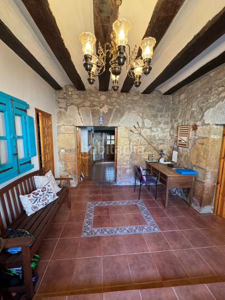 Foto b6ee4c5b-cfce-4c49-bbe9-e5c059cd8b84. Casa en Valdegovía
