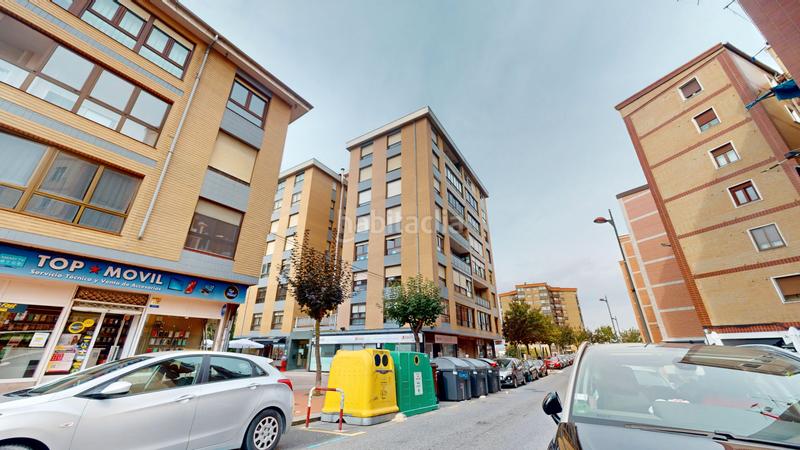 Foto 765cc129-895c-45e0-8b35-807b2dbbf759. Flat with heating in Cruces Barakaldo