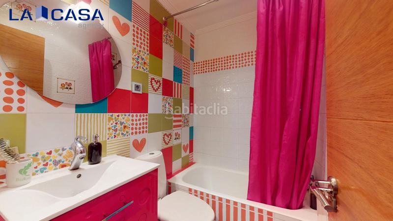 Foto 8a485f58-8f64-4458-b3d2-408ab0b34906. Appartamento con riscaldamento in Centro Barakaldo