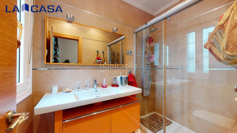 Foto cc8ec165-9516-4b3c-9b64-2ee86058554f. Appartamento con riscaldamento in Centro Barakaldo