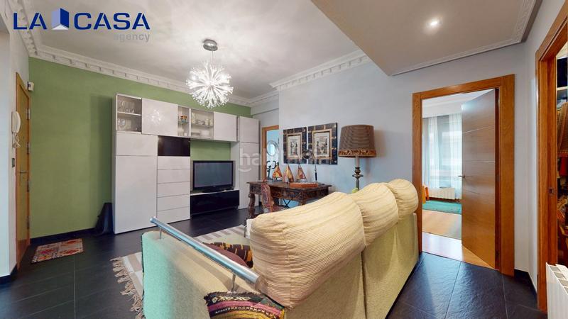 Foto 526ee3c6-fb53-455d-80eb-3e73dc00a055. Appartement avec chauffage dans Centro Barakaldo