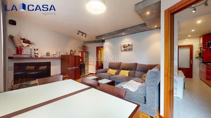 Foto 67c11213-eb06-4c9f-bf3f-085c951cf882. Etagenwohnung mit parking in San Ignacio-Elorrieta Bilbao