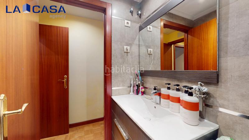 Foto ad791aed-93f1-425d-9950-9a0299b5333e. Etagenwohnung mit parking in San Ignacio-Elorrieta Bilbao