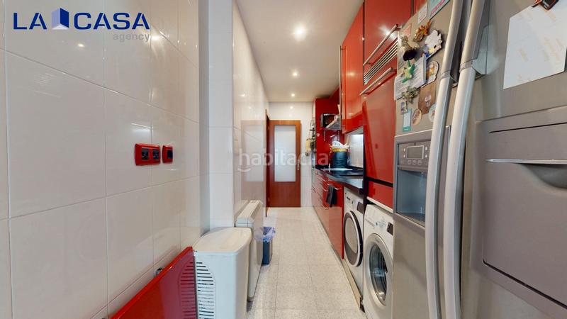 Foto f35785ee-62b4-490c-987a-5959dbbe460b. Etagenwohnung mit parking in San Ignacio-Elorrieta Bilbao