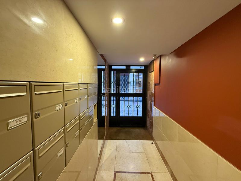 Foto f6d3c902-0988-4707-8105-b809fae196b6. Flat with heating in Casco Viejo Bilbao