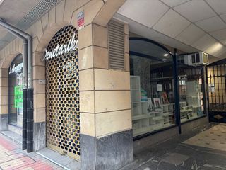 Business premise in Centro