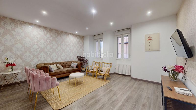 Foto b3e0df1e-3b5a-4c80-9961-e91dfa380cc9. Erdgeschoss mit heizung in Barrio de Uribarri Bilbao