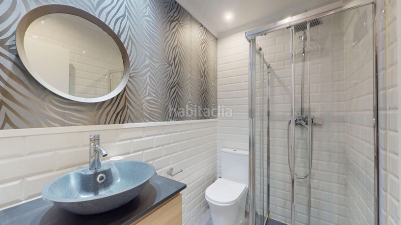 Foto fad48bf3-bc17-4801-8fe5-3135dd7071d2. Erdgeschoss mit heizung in Barrio de Uribarri Bilbao