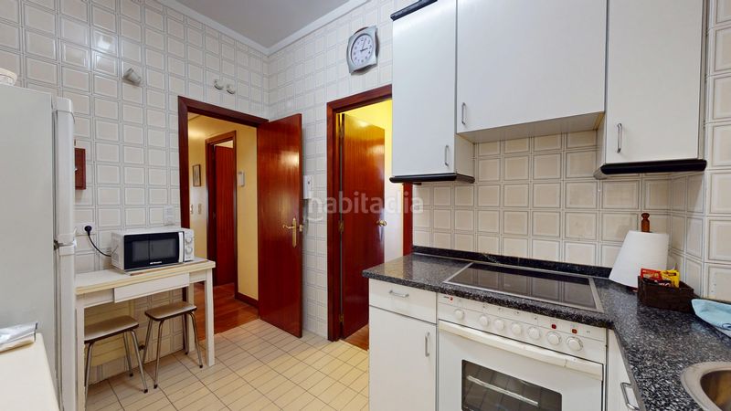 Foto 349097a7-375b-4c79-a1dd-f1c86522ed12. Flat with parking in San Pedro de Deusto - La Ribera Bilbao