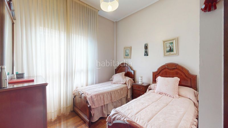 Foto 7c5881c2-5098-4f44-9937-74f86a460aca. Flat with parking in San Pedro de Deusto - La Ribera Bilbao