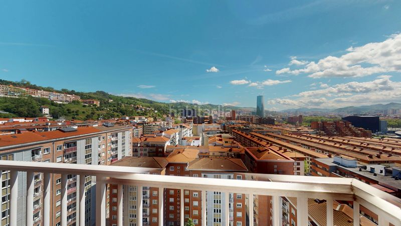 Foto 3ed53294-3955-4b8b-bb2f-b0474f18374b. Flat with parking in San Pedro de Deusto - La Ribera Bilbao