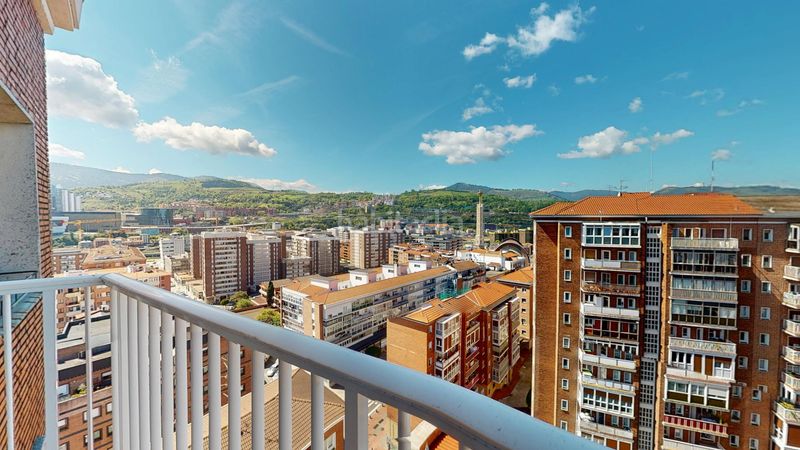 Foto 9ac1f738-614f-490a-9e5c-23cff0d330f0. Flat with parking in San Pedro de Deusto - La Ribera Bilbao