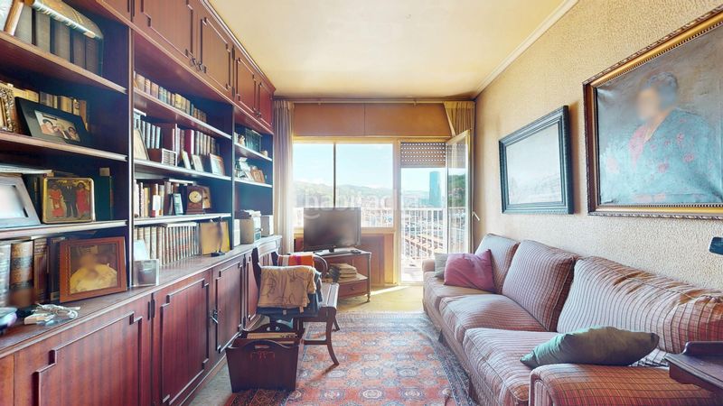 Foto f2dc5e00-2aed-4f57-a6c3-b0e46f3bb622. Flat with parking in San Pedro de Deusto - La Ribera Bilbao