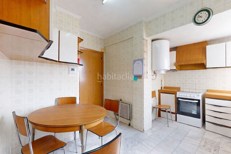 Foto 0af691f0-663c-44f6-a778-62de7152c728. Duplex avec chauffage dans Centro Barakaldo