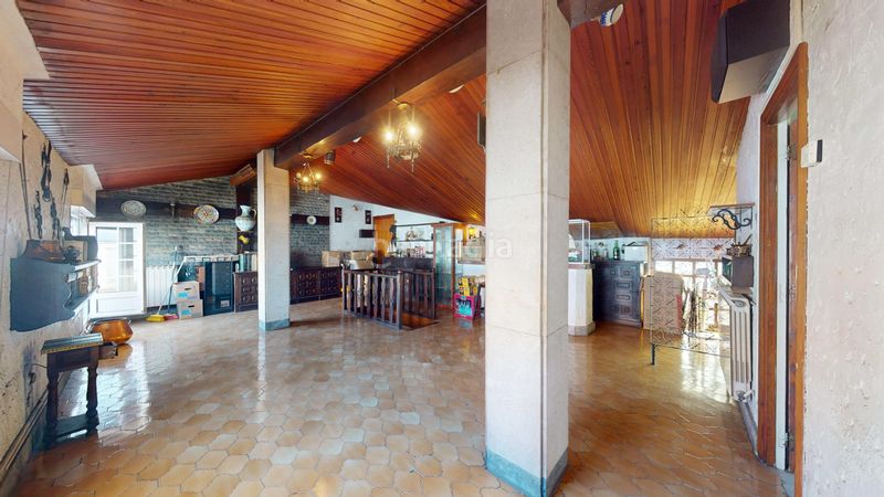 Foto a307a86f-e373-44fd-81b3-be213a778063. Duplex avec chauffage dans Centro Barakaldo