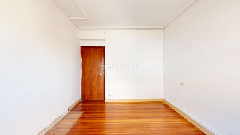 Foto c33db8b8-6a70-4eae-af6f-824ae8d20c09. Duplex avec chauffage dans Centro Barakaldo