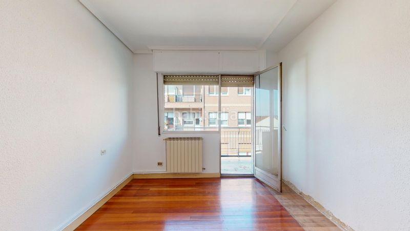 Foto da499cac-5fd9-4b4e-aa15-3e98c4ebdd50. Duplex avec chauffage dans Centro Barakaldo