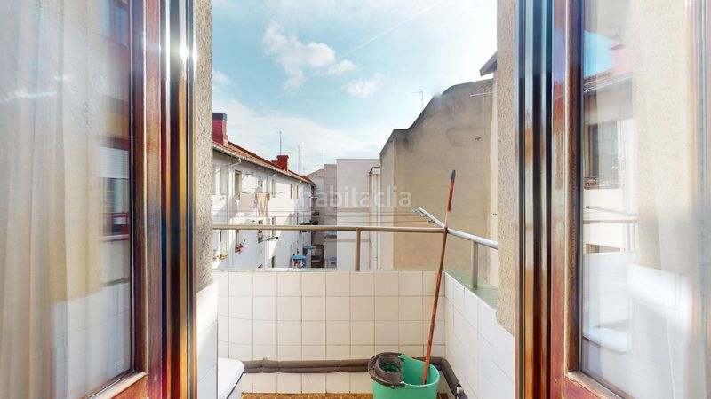 Foto 2a8ed611-25e8-4f2f-b3e5-8c88d5ab40cf. Pis amb aparcament a Centro Barakaldo