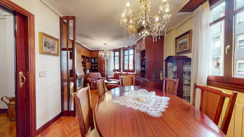 Foto f30669bf-aa3a-4c97-9f16-a2e7b3b64063. Pis amb aparcament a Centro Barakaldo